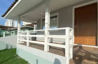 Casa com 3 quartos para alugar na Rua Olegário da Silva Ramos, 525, Capoeiras, Florianópolis