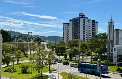 Apartamento com 2 quartos à venda em Florianópolis/SC - Bairro Estreito, próximo à Ponte Hercílio Luz.