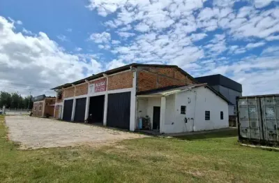 Galpão Comercial com 10 vagas de garagem em Florianópolis/SC.