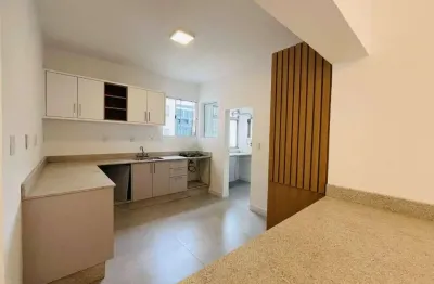 Apartamento com 2 quartos à venda no Centro de Florianópolis/SC.