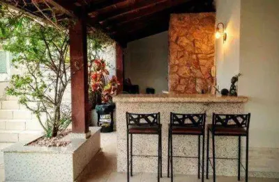 Cobertura com piscina e 4 quartos à venda em Florianópolis/SC.