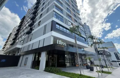 Apartamento com 2 quartos à venda em florianópolis, sacada com churrasqueira, 73 m² e 1 vaga - bairro estreito.