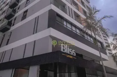 Sacada com churrasqueira, 2 quartos, hobby box e vaga de garagem - à venda no estreito em florianópolis