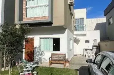 Casa com 4 quartos à venda na Praia do Campeche, em Florianópolis/SC.