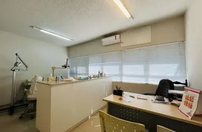 Sala comercial com 1 sala para alugar na Avenida Prefeito Osmar Cunha, 183, Centro, Florianópolis