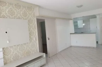 Apartamento com 2 quartos à venda no Centro de Florianópolis/SC - Semi Mobiliado, Sacada e 1 vaga de garagem.