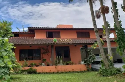 Á venda | 243 m², 3 quartos e 2 vagas - córrego grande, em florianópolis.