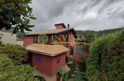 À venda | 170m², 4 quartos, vista para as montanhas, varanda e 3 vagas de garagem - lagoa da conceição, em florianópolis.