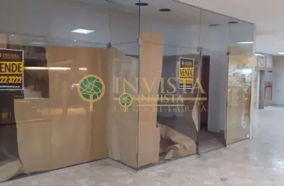Loja Comercial com Mezanino e 49m² privativos à venda no Centro de Florianópolis.