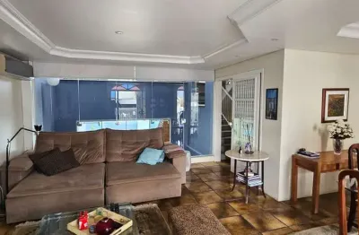 À venda | Mobiliada, 4 quartos, espaço lazer com piscina e 3 vagas no Estreito - À venda em Florianópolis