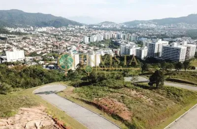 À venda | terreno com 683m² em condomínio fechado no itacorubi.