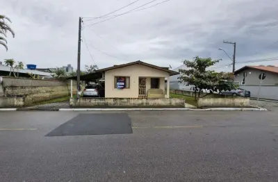 Terreno de 594 m² na parte alta do bairro cordeiros