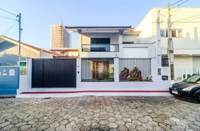 Casa com 3 quartos à venda na Rua Tibúrcio Bastos Gonçalves, Centro, Itajaí