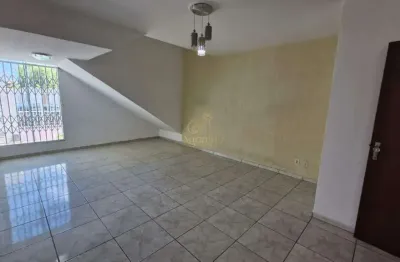 Casa Ampla com 4 Dormitórios no Bairro São João – Ideal para Moradia ou Uso Comercial