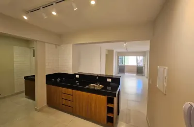 Amplo apartamento reformado no coração de tambaú – 125m² a 400m da orla