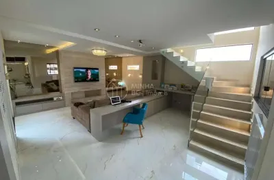 Casa com 3 quartos à venda na Rua Tarci Testoni dos Santos, 145, Centro, Camboriú