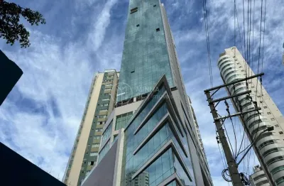 Apartamento com 4 quartos à venda na Rua Julieta Lins, 271, Pioneiros, Balneário Camboriú