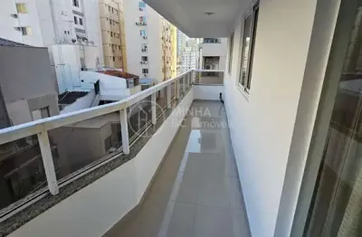 Apartamento com 3 quartos à venda na Rua 1400, 135, Centro, Balneário Camboriú