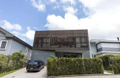 Casa no condomínio vila rica - balneário camboriú/sc.
