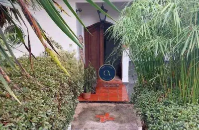 Casa com 4 quatros para venda ou locação no alto de pinheiros em são paulo