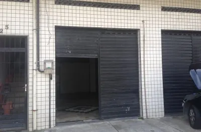 Otima loja com 100 metros valor 3000   3 depositos ou seguro fiança em rocha miranda