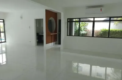 Casa com 4 quartos para alugar na Alameda Honduras, 172, Alphaville, Barueri