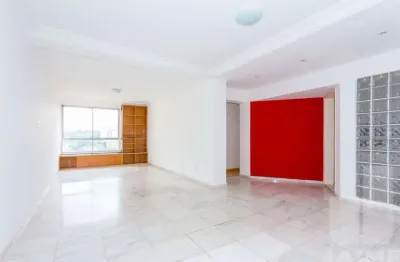 Apartamento, 3 dormitorios sendo 3 suites 4 banheiros  e 2 vagas em perdizes.