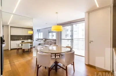 Apartamento em prédio com lazer,1 dormitório e 1 vaga,  53 m2 bem distribuídos e iluminado.