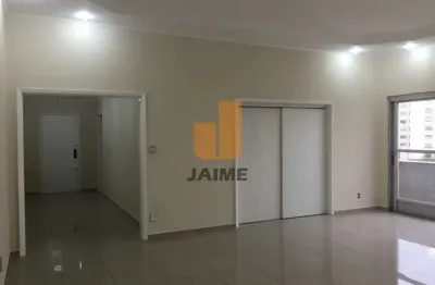 Apartamento com três dormitorios e três vagas em santa cecilia!