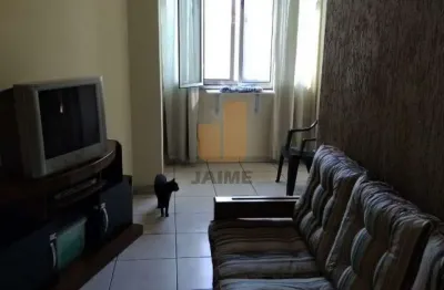 Ótimo apartamento com 41 m2 localizado na santa cecília, arejado, próximo ao metrô.