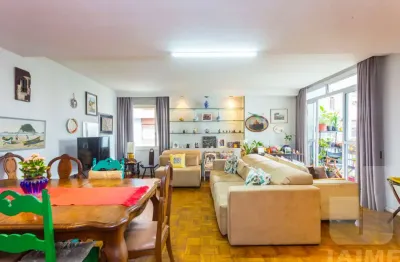 Apartamento com varanda, 216 m2 e duasvagas, excelente localização, próximo ao shopping e faap.