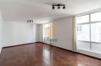 Apartamento amplo, próximo ao metrô e com acesso fácil ao shopping