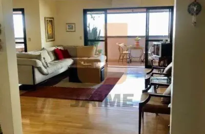 Apartamento de 3 dormitórios e 3 vagas, com laser, em ótima localização de Perdizes.