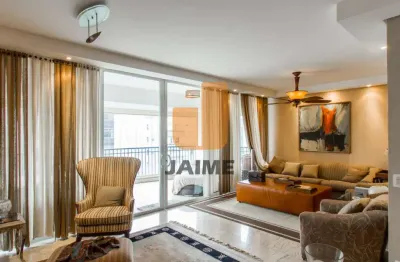 Amplo, charmoso e com varanda, são 190 m2 e 3 vagas, acesso fácil ao shopping - santa cecília