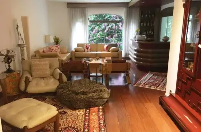 Apartamento 4 dormitorios 4 suites 6 banheiros sala 2 ambientes 4 vagas.