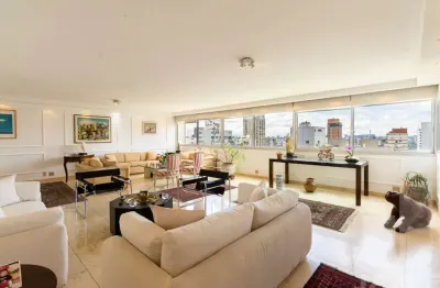 Apartamento no Jardins, andar alto, vista desimpedida por todas as janelas!  Ótima localização!