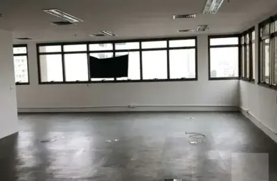 Conjunto comercial para venda com vista para o parque da água branca