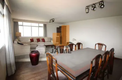 Apartamento padrão, com 3 salas,  3 dormitórios sendo 1 suite, 2 vagas