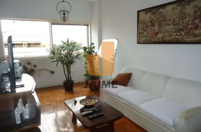 Apartamento padrão com 3 dormitórios, 2 ambientes para living, 1 vaga.