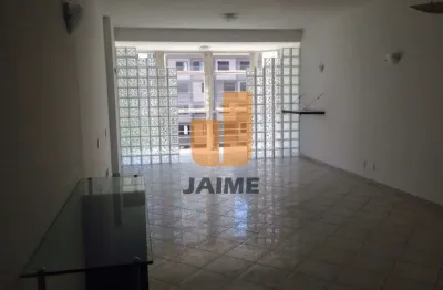 Jardins - apartamento super bem localizado. Muito ensolarado. Agende sua visita.