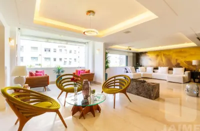 Apartamento charmoso, recem reformado, com varanda e vista para um lindo jardim na av higienopolis