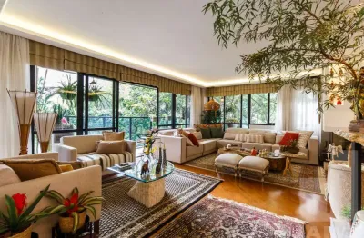 Janelao , numa das melhores ruas do bairro totalmente reformado!!!!