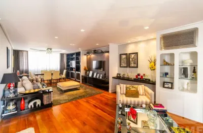 Apartamento com 3 dormitórios sendo 1 suíte, 2 vagas em Higienópolis