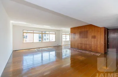 Apartamento com 3 dormitórios sendo 1 suíte  2 vagas em Higienópolis