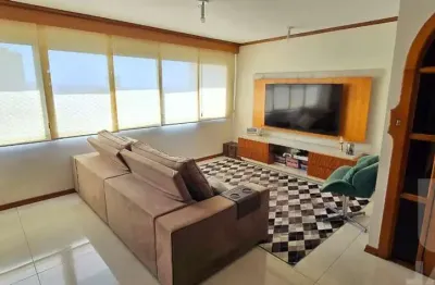 Apartamento com 4 dormitórios sendo 1 suíte e 1 vaga - Perdizes