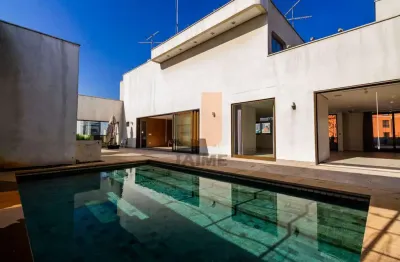 Cobertura duplex reformada vista p/ pacaembu, 4 suítes 6 vagas  611m² area util - piscina