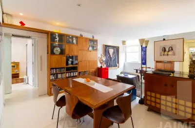 Apartamento 2 dormitorios sendo 1 suite 3 banheiros sala 2 ambientes 1 vaga.