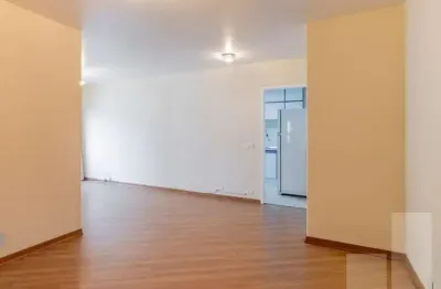 Apartamento em frente a praça buenos aires, próximo ao shopping higienópolis e faap