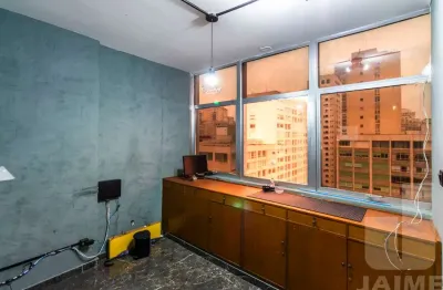 Sala Comercial com 30 m2 e 1 vaga, em ótima localização de Higienópolis.