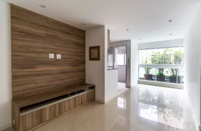 Apartamento com 2 quartos para alugar na Rua Dona Antônia de Queirós, 505, Higienópolis, São Paulo